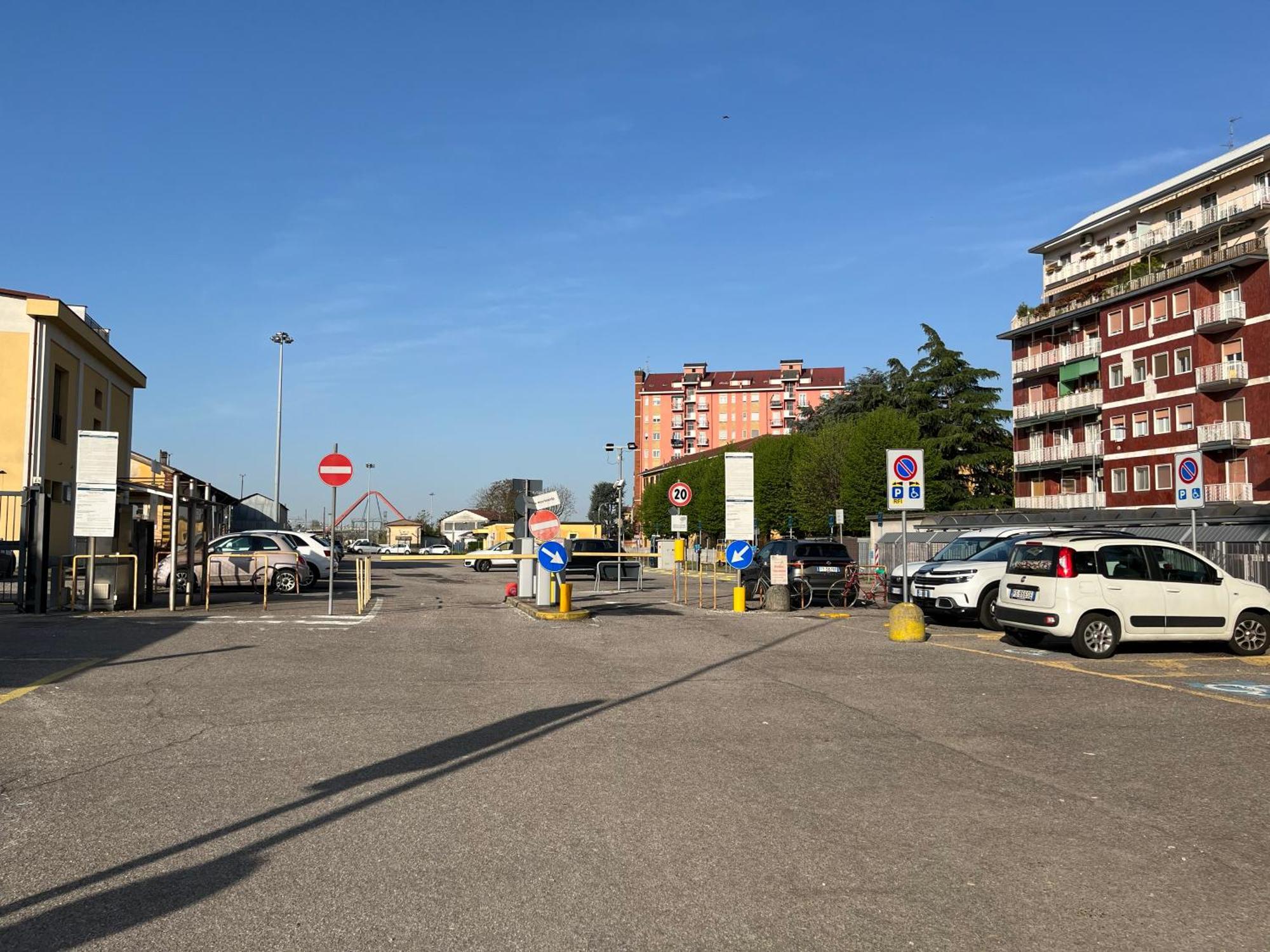 Pole Position Rho Milano - Strategic To City, Fair, Mind, San Siro Luaran gambar